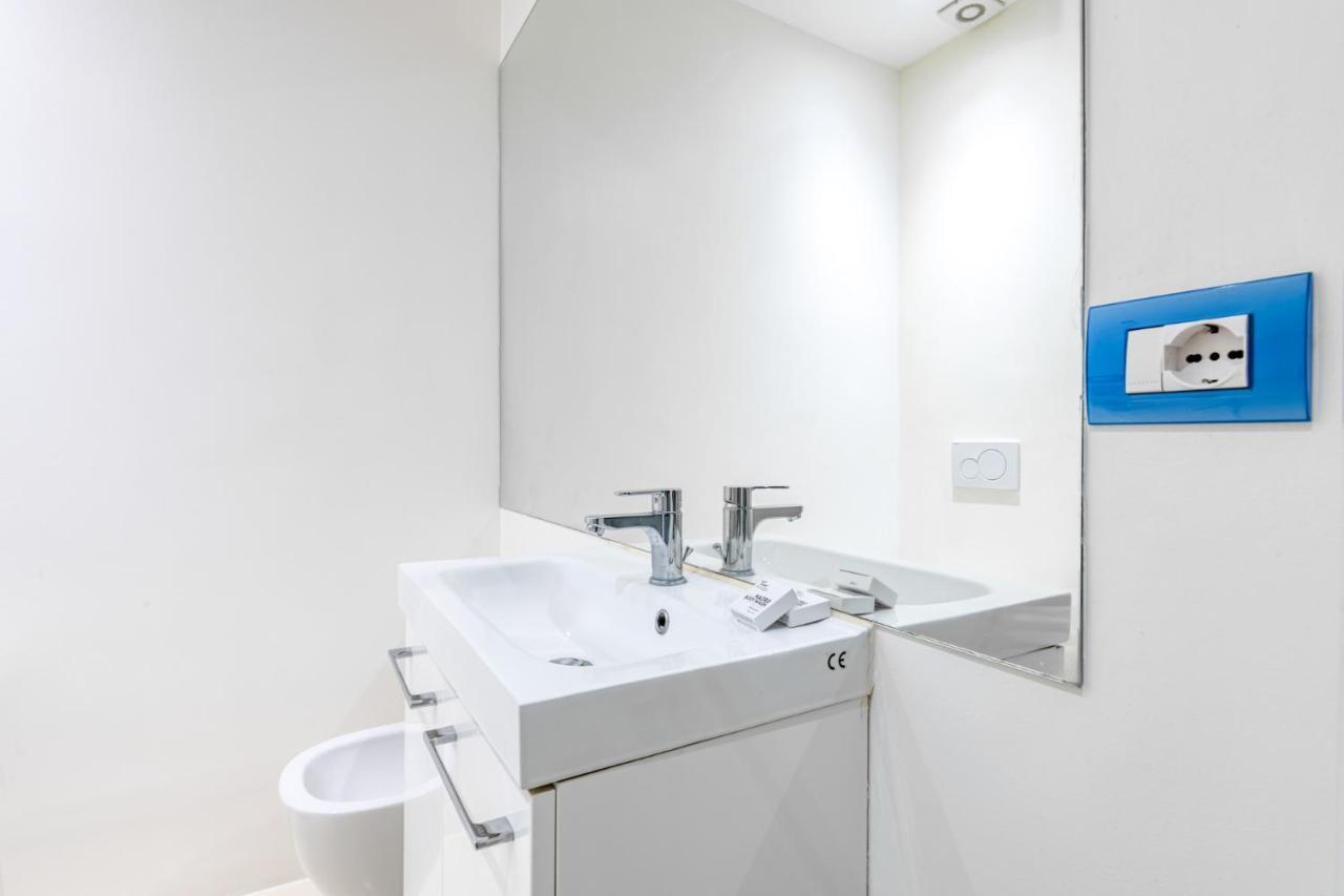 Easylife - Romantico Appartamento Sulla Darsena Milán Exteriér fotografie